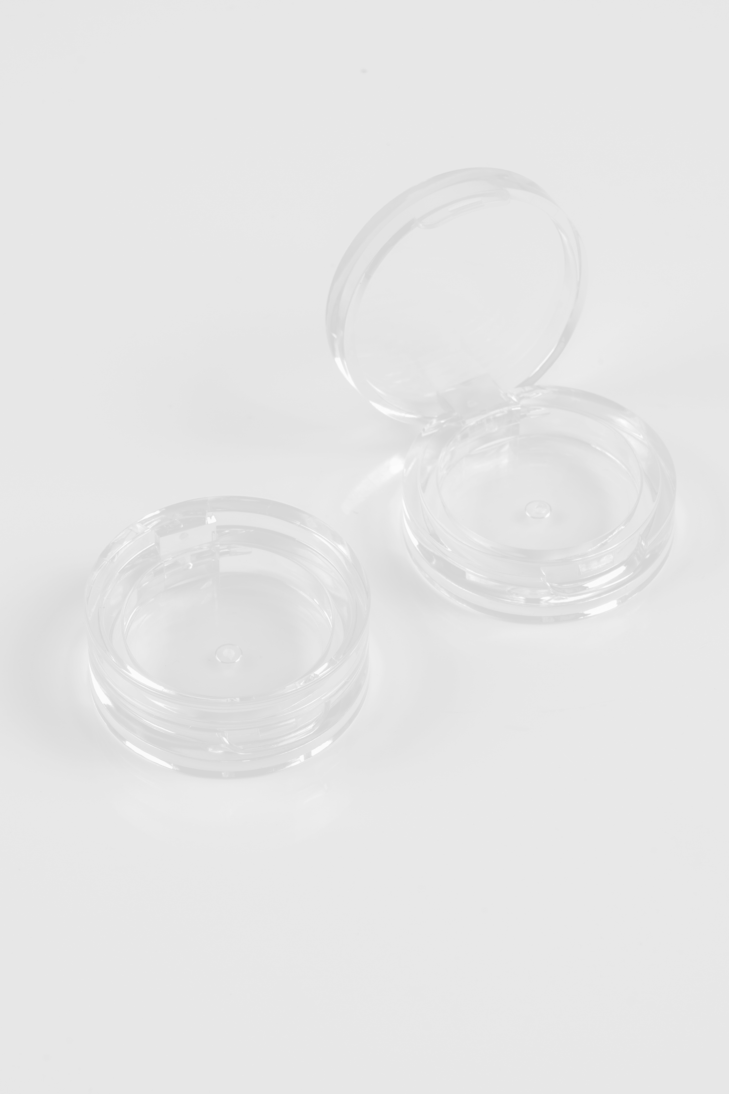 Novum transparent parva pressed pulveris packaging